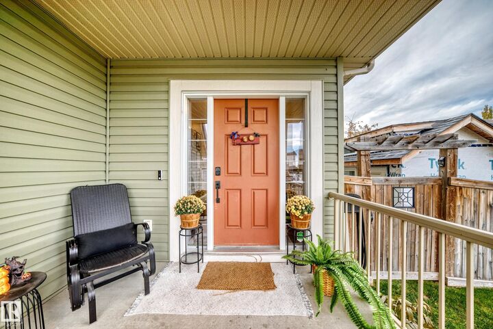 Property Photo:  53 Voleta Court  AB T7X 0J8 