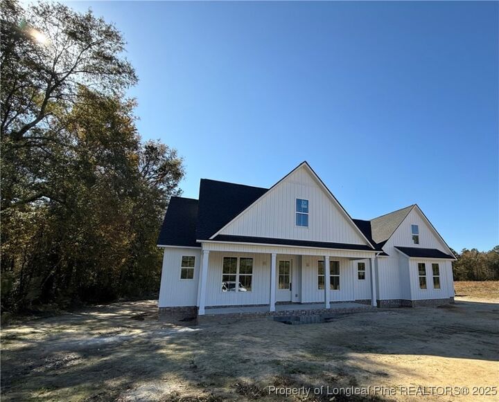 Property Photo:  1646 Benny Road  NC 28358 