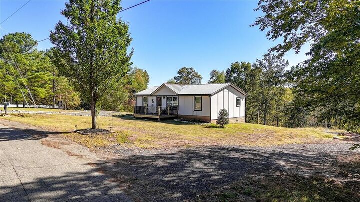 Property Photo: 353 Cherokee Trail GA 30107