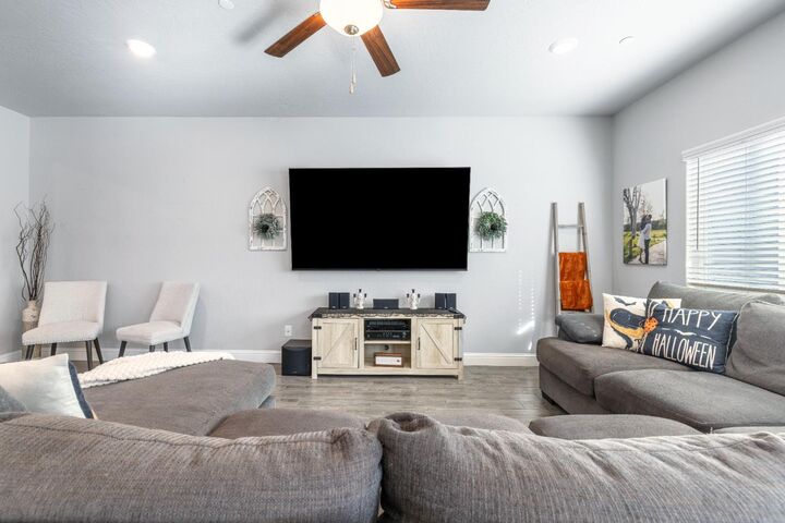 Property Photo:  6157 E Garland Avenue  CA 93727 