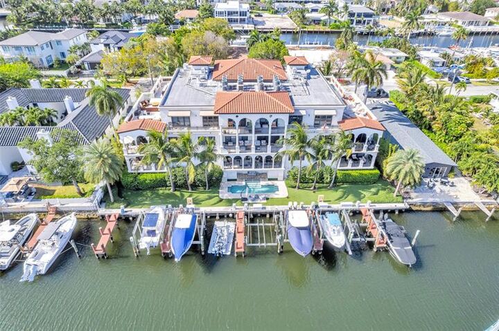 1532 SE 12th St 304  Fort Lauderdale FL 33316 photo