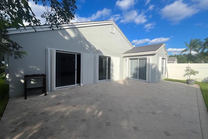 Property Photo:  17434 NW 11th St  FL 33029