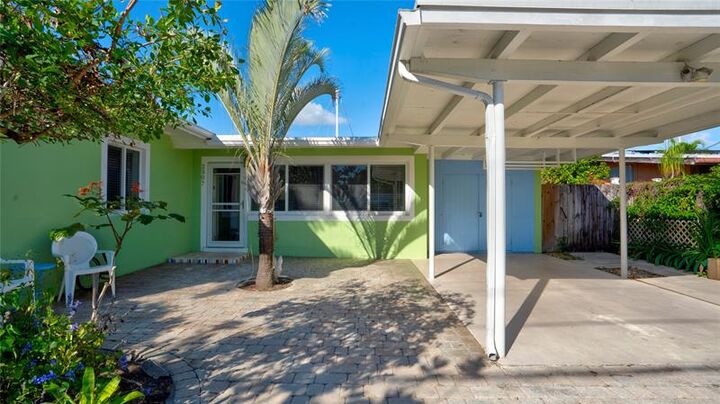 Property Photo:  2507 Flamingo Lane  FL 33312 