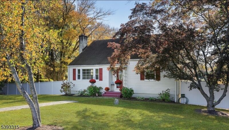 Property Photo:  7 Toad Ln  NJ 08551