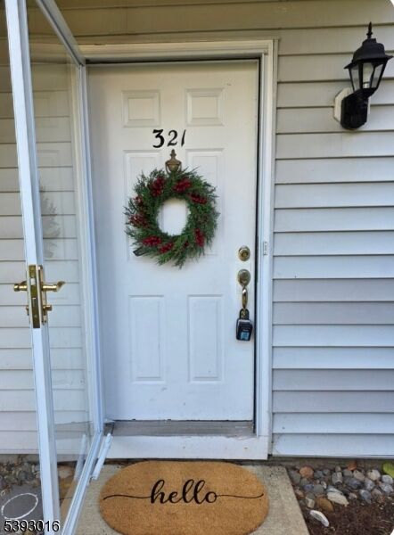 Property Photo:  321 Sparrow Ct  NJ 08887 