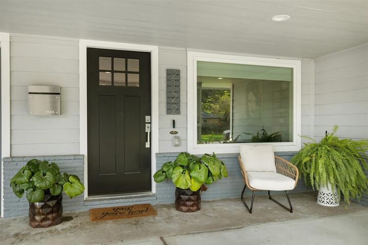 Property Photo:  2122 Chippendale Road  TX 77018 