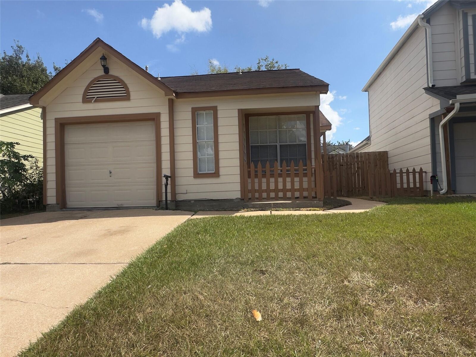 Property Photo:  11514 Teaside Drive  TX 77066