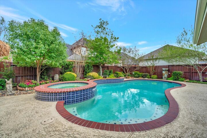 Property Photo:  15411 Rocky Oak Court  TX 77059 