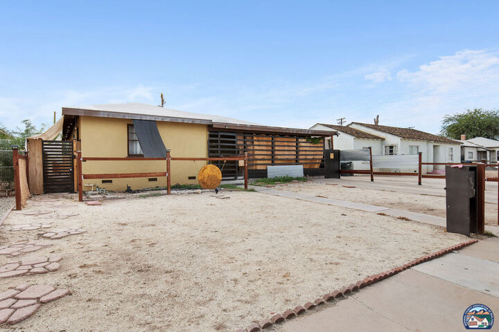 Property Photo:  1027 W Holt Ave  CA 92243 