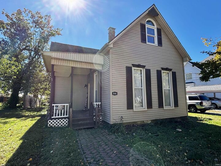 Property Photo:  510 W Walnut Street  IN 47601