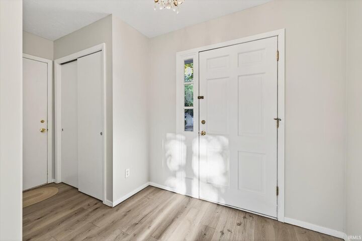 Property Photo:  1529 E Dunstan Drive  IN 47401