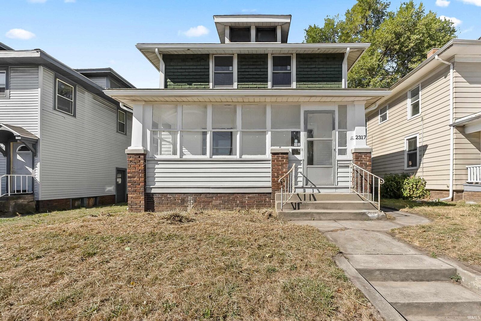 Property Photo:  2317 N Clinton Street  IN 46805-3240
