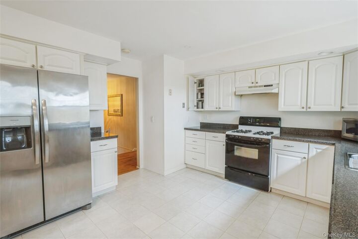 Property Photo:  42 Mesa Place Nanuet, Ny 10954  NY 10954