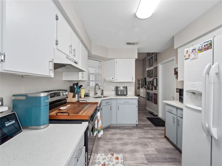Property Photo: 252 Alston Drive FL 32835
