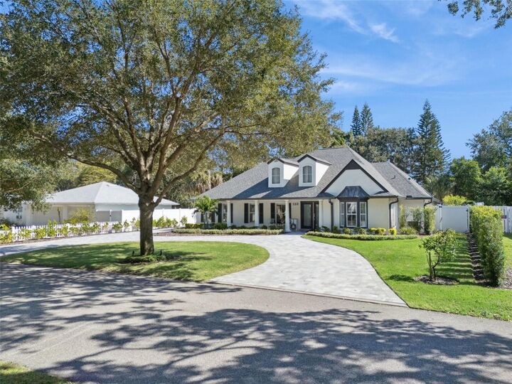 Property Photo:  132 Burks Circle  FL 32789