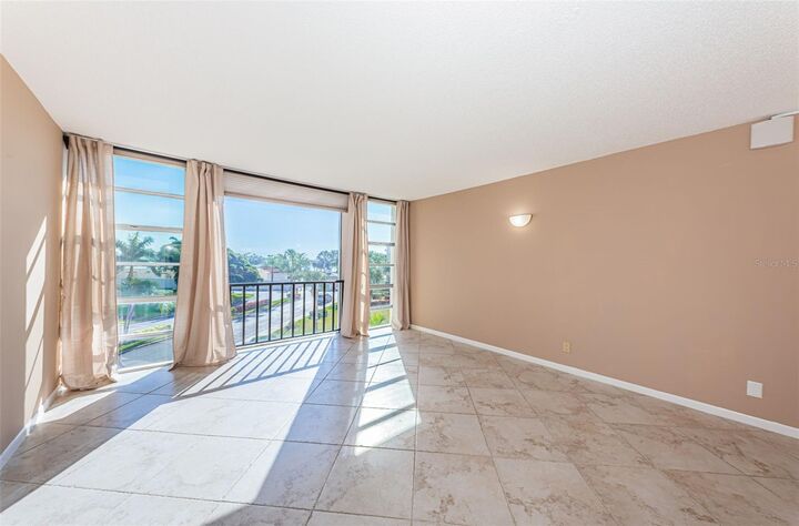 Property Photo: 7400 Sun Island Drive S 311 FL 33707
