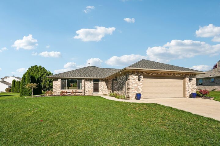 Property Photo:  3910 E Greenway Dr  WI 53154