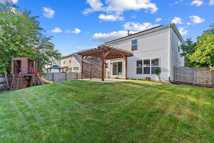 Property Photo:  531 Hillcrest Drive  IL 60440