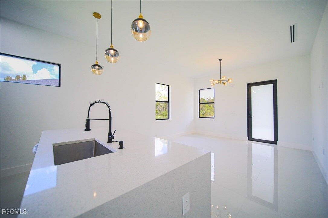 Property Photo:  920 Anaconda Avenue S  FL 33974 