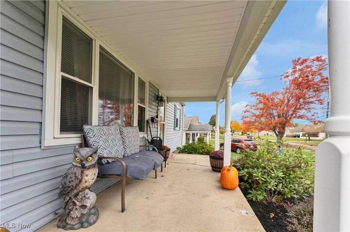Property Photo:  42 N Navarre Avenue  OH 44515