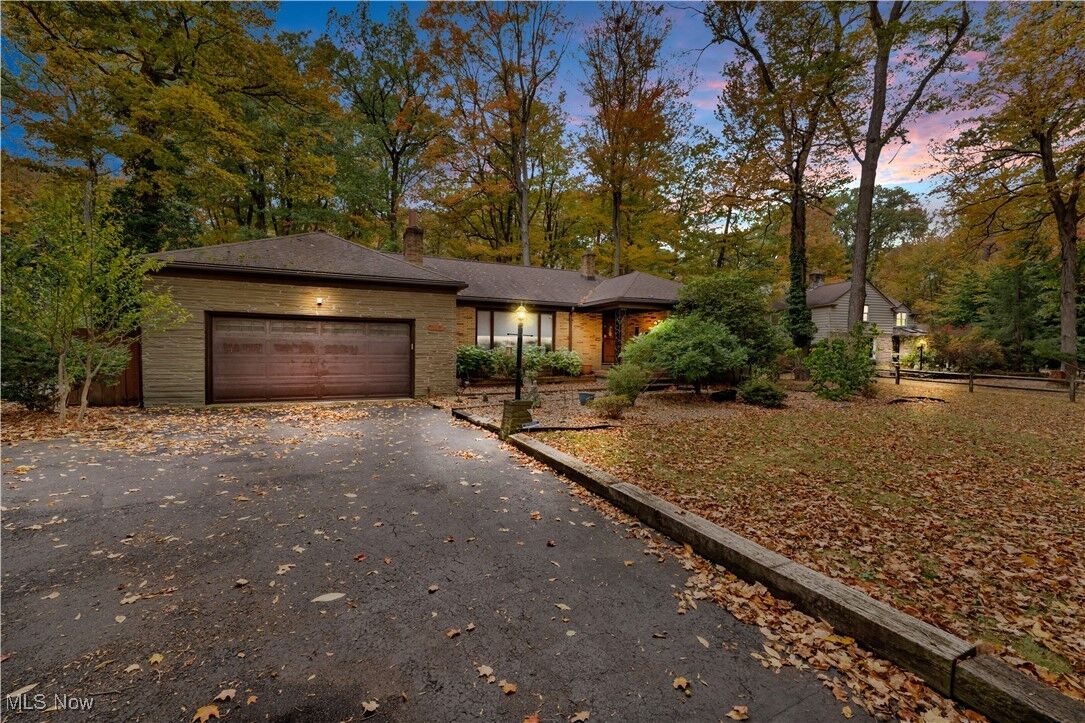 Property Photo:  580 Parkside Boulevard  OH 44143 
