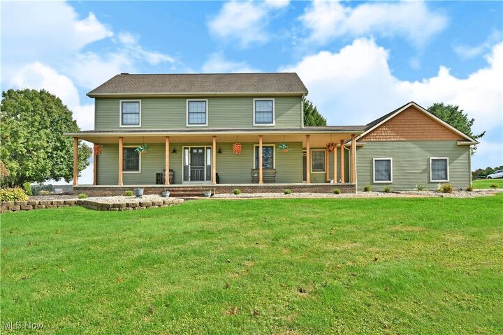 2486 Waynewood Drive NE  Fowler OH 44418 photo