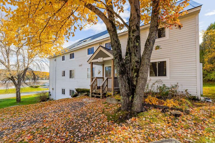 Property Photo:  11 Marsten Lane  NH 03748 