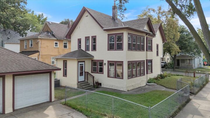 Property Photo:  1001 26th Avenue NE  MN 55418