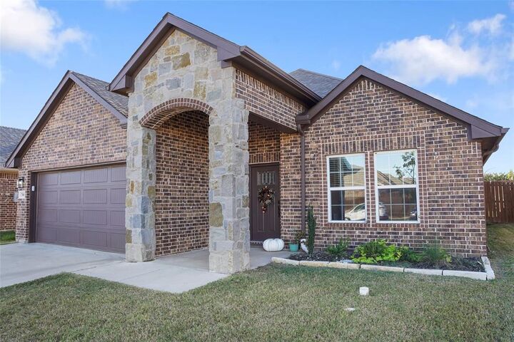 Property Photo:  7602 Grant Lane  TX 75402 