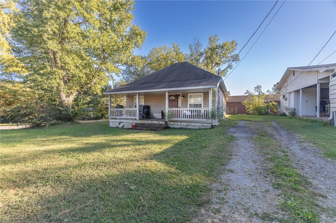 Property Photo:  287 McIntosh Street  AR 72751 