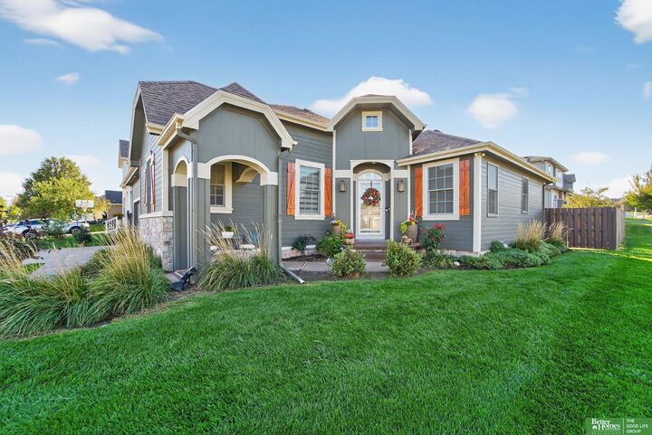 5818 N 151st Street  Omaha NE 68116 photo