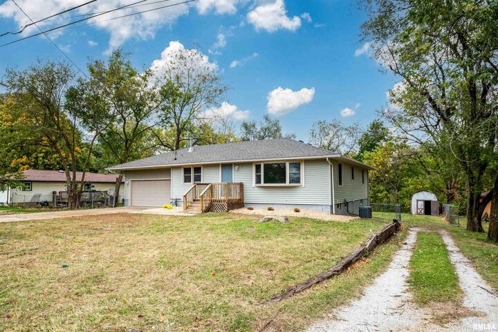 Property Photo:  503 Velma Street  IL 61571