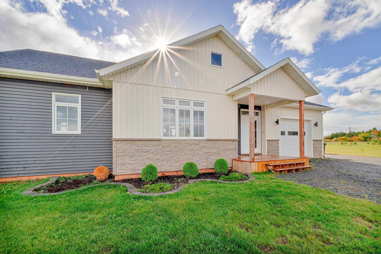 Property Photo:  81 Kingsway Drive  PE C0A 1G0 