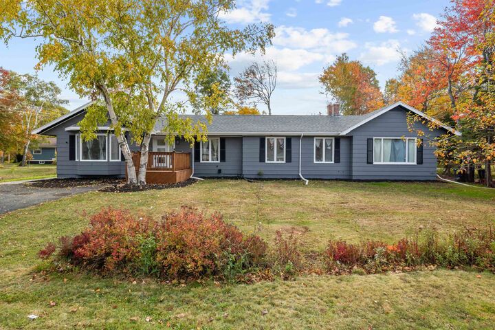 24 Oak Drive  Charlottetown PE C1A 6T5 photo