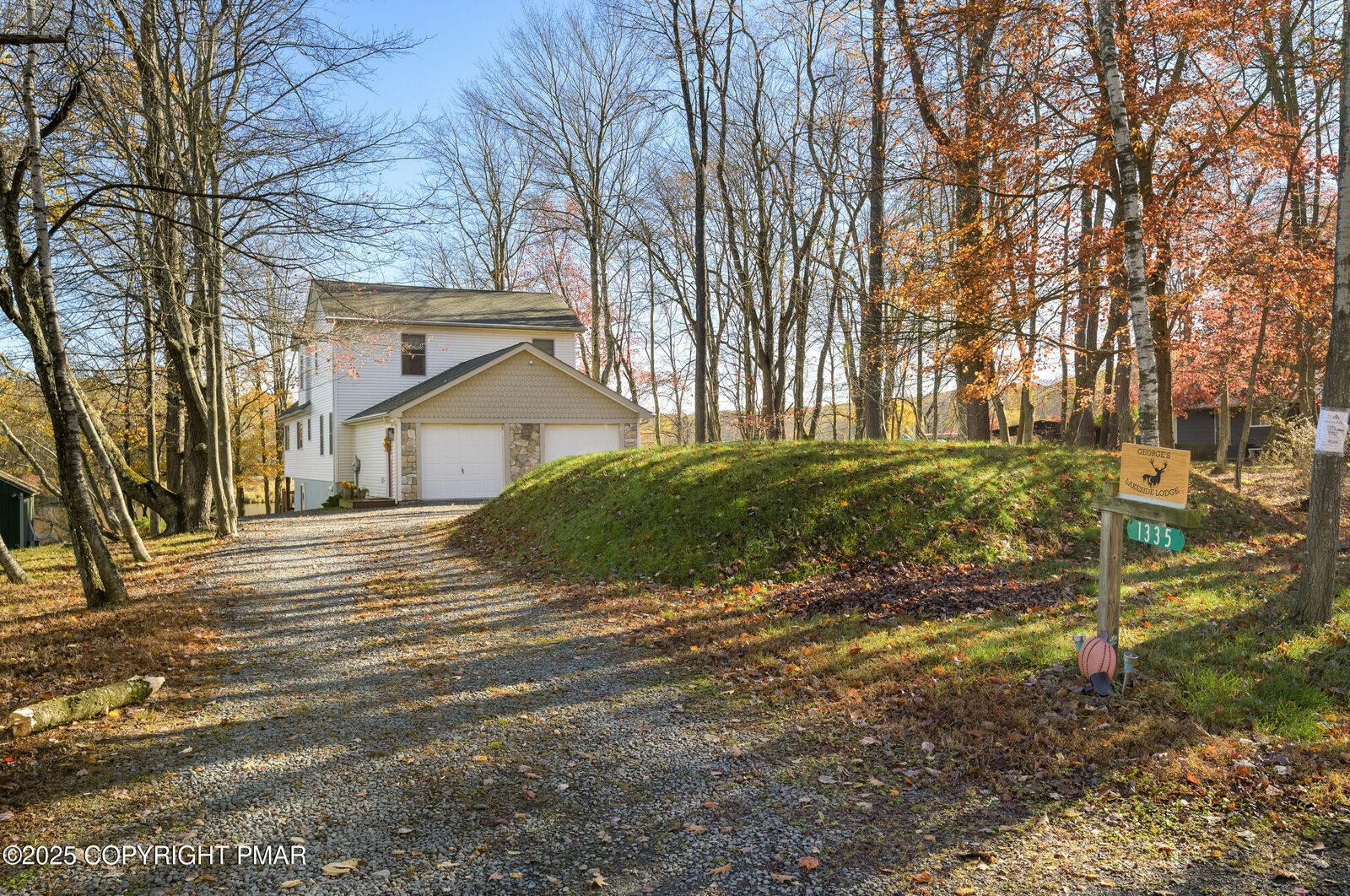 Property Photo:  1335 Arrowhead Drive  PA 18347 