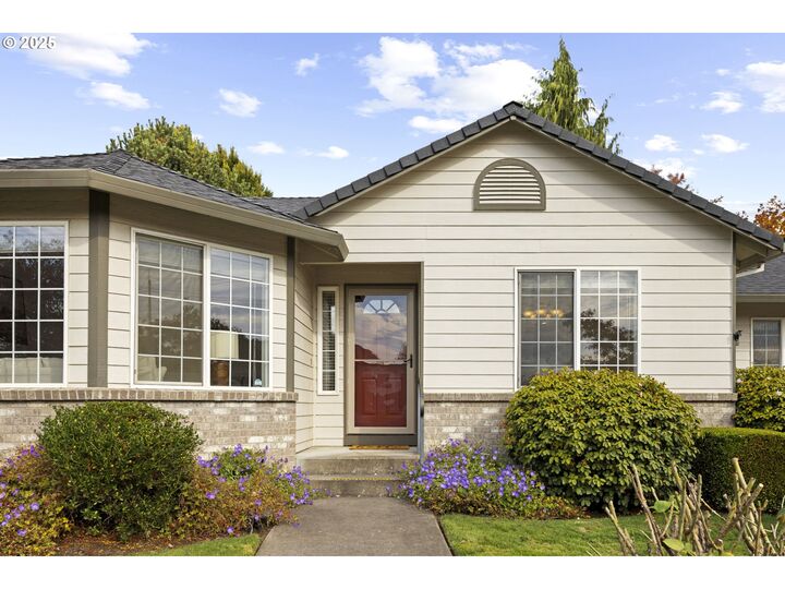 Property Photo: 22271 NE Lachenview Ln OR 97024
