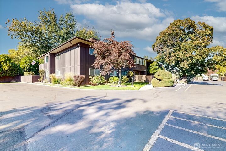 364  Catherine St. F-7  Walla Walla WA 99362 photo