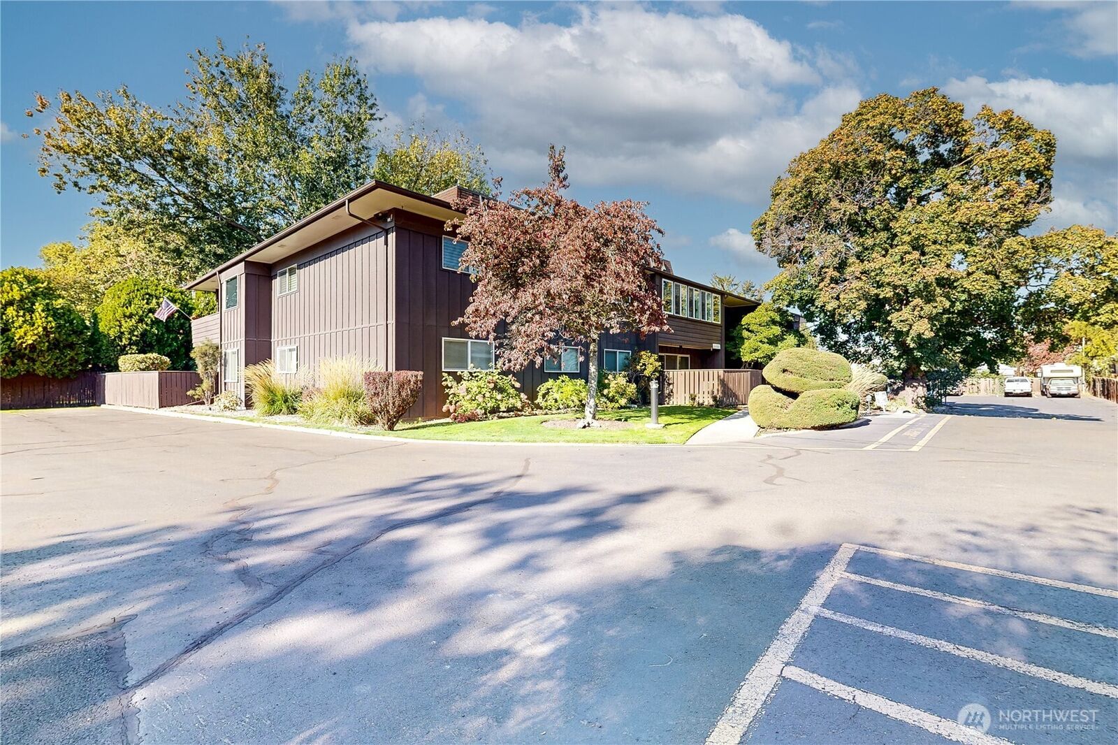 Property Photo:  364  Catherine St. F-7  WA 99362