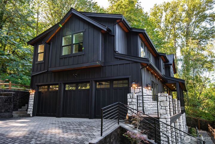 Property Photo:  10661  Forbes Creek Drive  WA 98033 