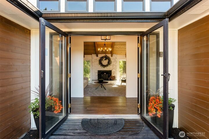 Property Photo:  6217  119th Avenue E  WA 98372 