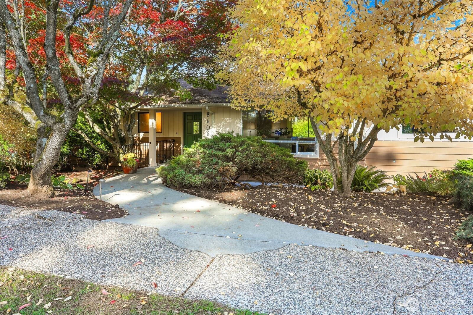 Property Photo: 8606 29th Avenue NE WA 98115
