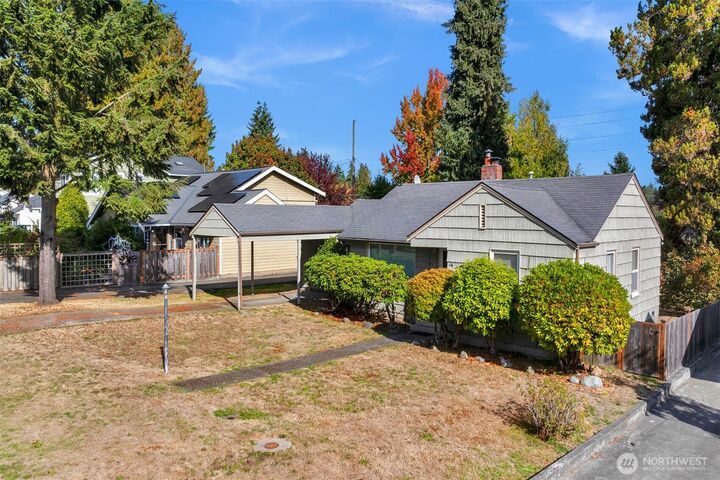 Property Photo:  15802  6th Avenue NE  WA 98115 