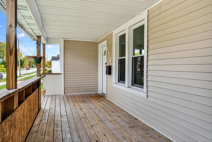 Property Photo:  654 Depere Street  WI 54952-2461 