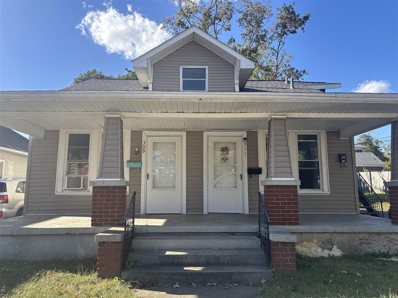 Property Photo:  309/311 A&Ampb N Green Street  KY 42141
