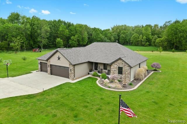 Property Photo:  6035 Beard Road  MI 48418