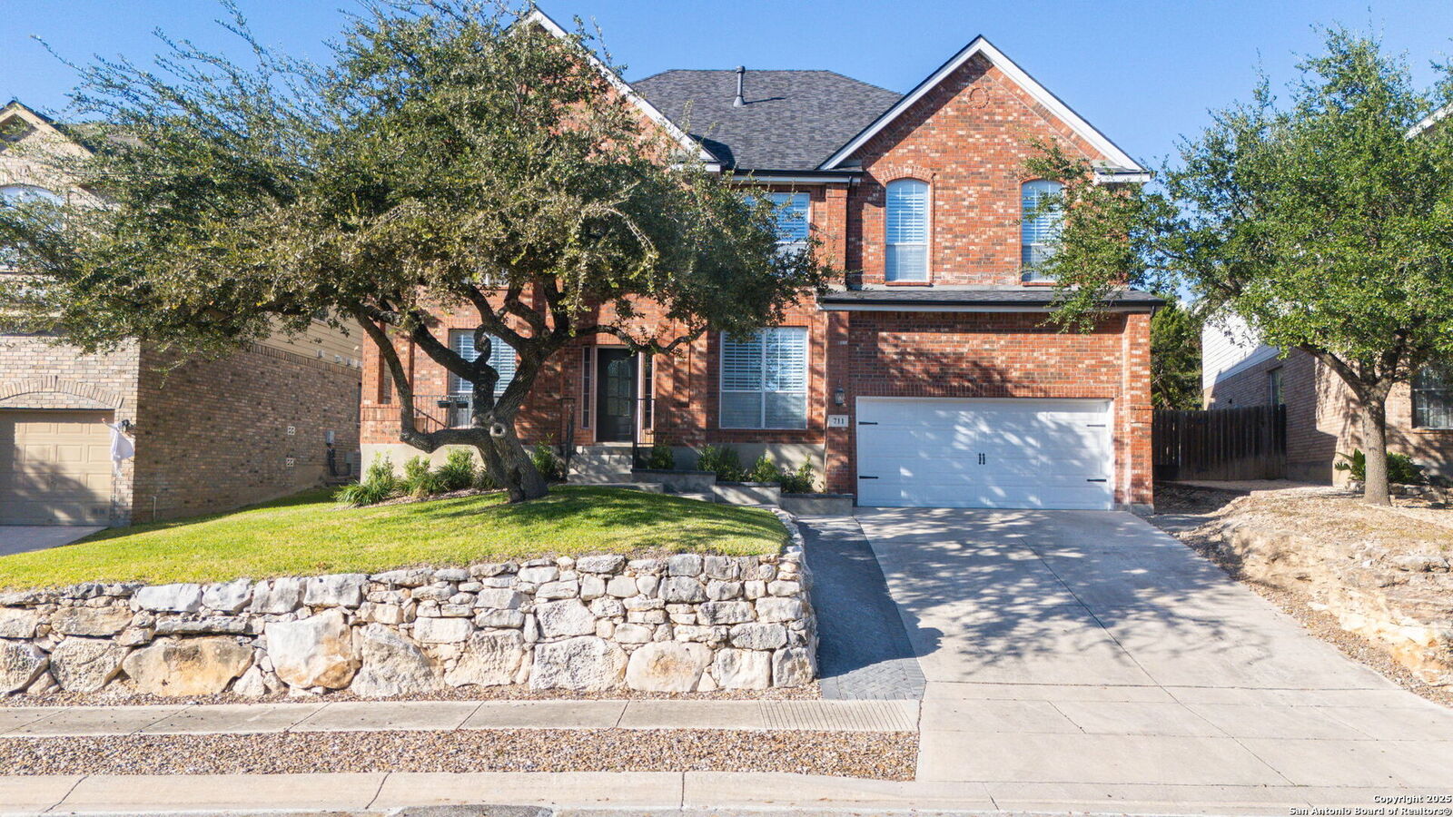 Property Photo: 711 Midway Crest TX 78258