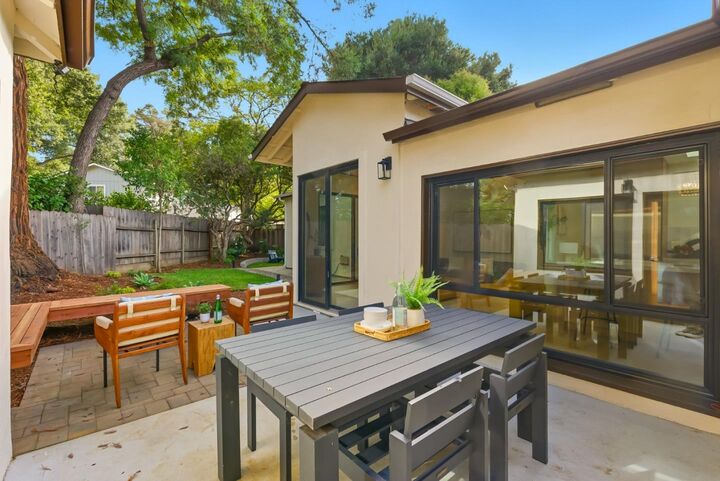 194 Oak Court  Menlo Park CA 94025 photo