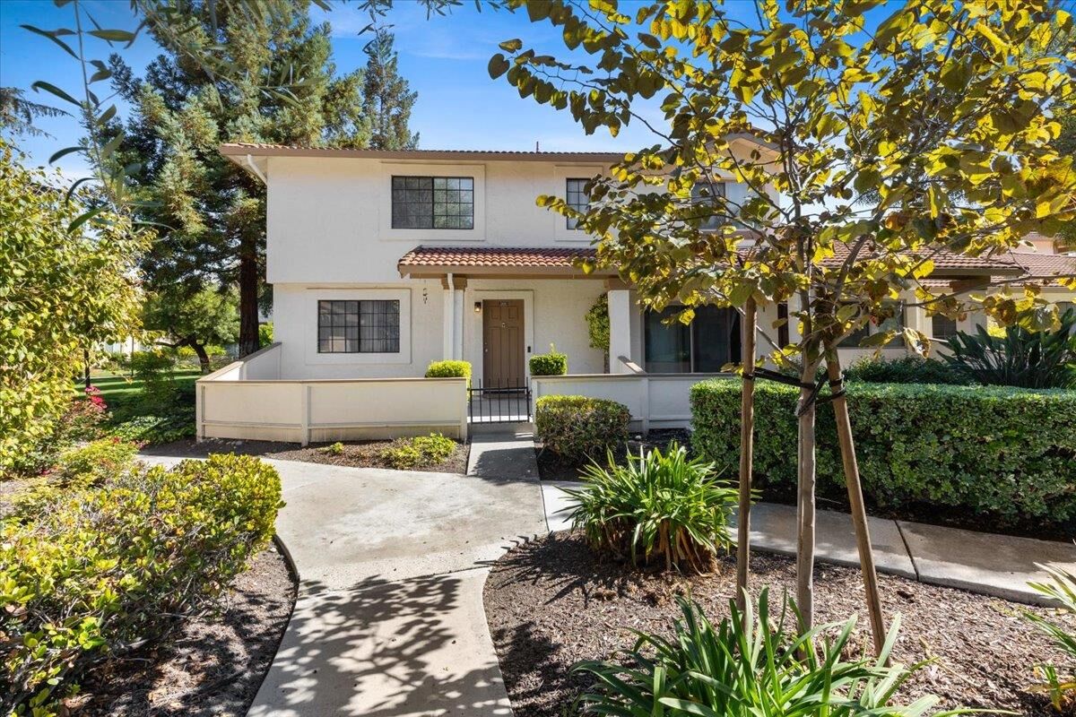 Property Photo:  5439 Colony Green Drive  CA 95123 