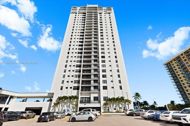 2301 S Ocean Dr 2004  Hollywood FL 33019 photo