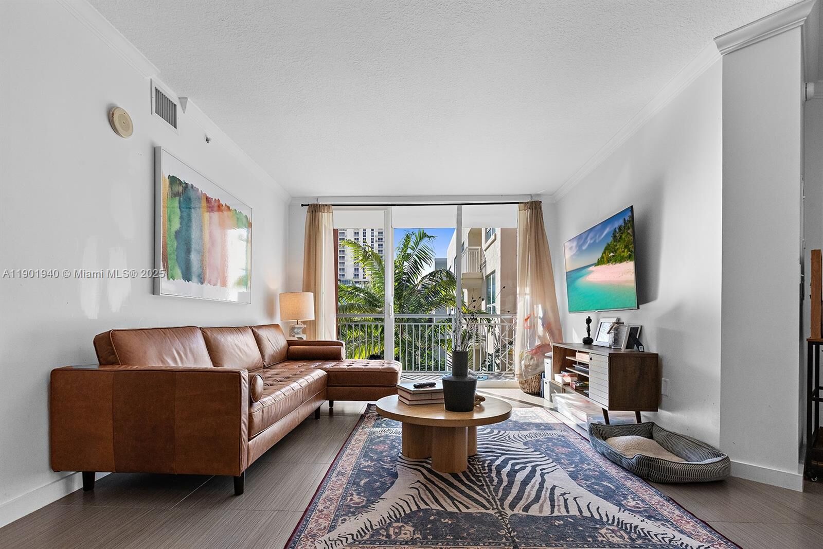 Property Photo:  2000 N Bayshore Dr 519  FL 33137